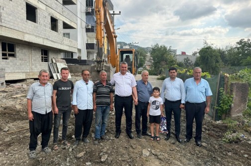 İstiklal Mah. Dumlupınar Sokağında yol tadilat ve asfaltlama çalışması