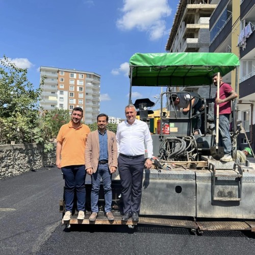 İstiklal Mah. Dumlupınar sokakta asfaltlama çalışması tamamlanmıştır.