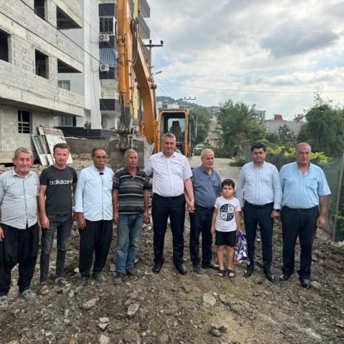 İstiklal Mah. Dumlupınar Sokağında yol tadilat ve asfaltlama çalışması