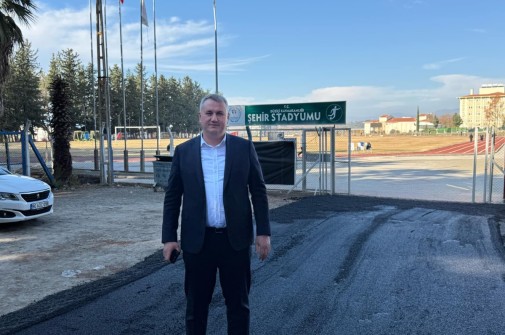 Şehir Stadyumumuzun yolunu da asfaltlamış bulunuyoruz.
