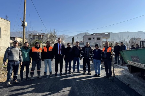 Yüzüncü Yıl Mahallesi'nde Asfalt Serim Çalışmaları Başladı